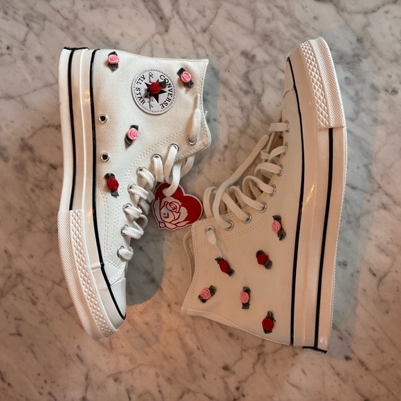 CONVERSE Chuck 70 Heart Valentine's Day Love Shoes NWT size 11 - Picture 6 of 8